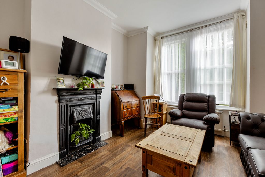 Property photo 2 of 13