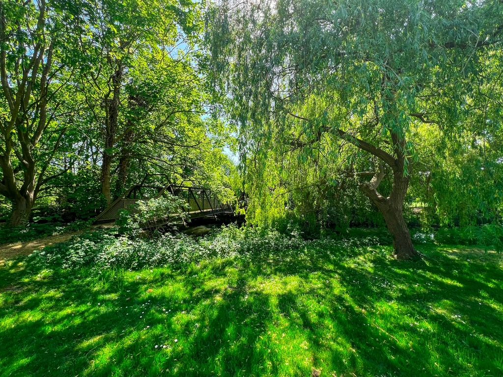Additional image 45 of 2 bed flat for saleMolesey Park Road, East Molesey KT8