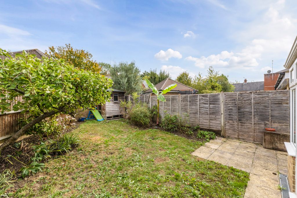 Property photo 3 of 25