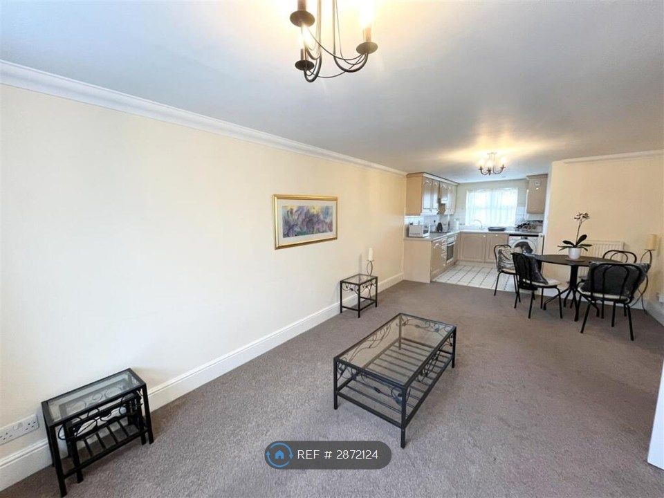 Property photo 2 of 9 Lounge