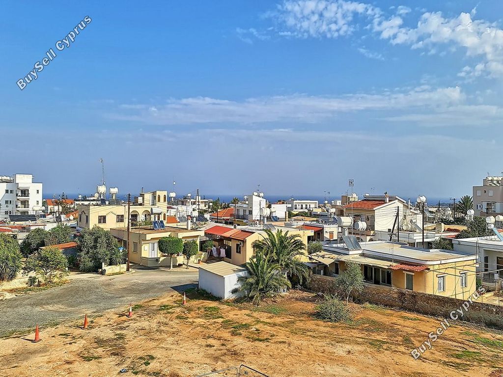 Property photo 3 of 23