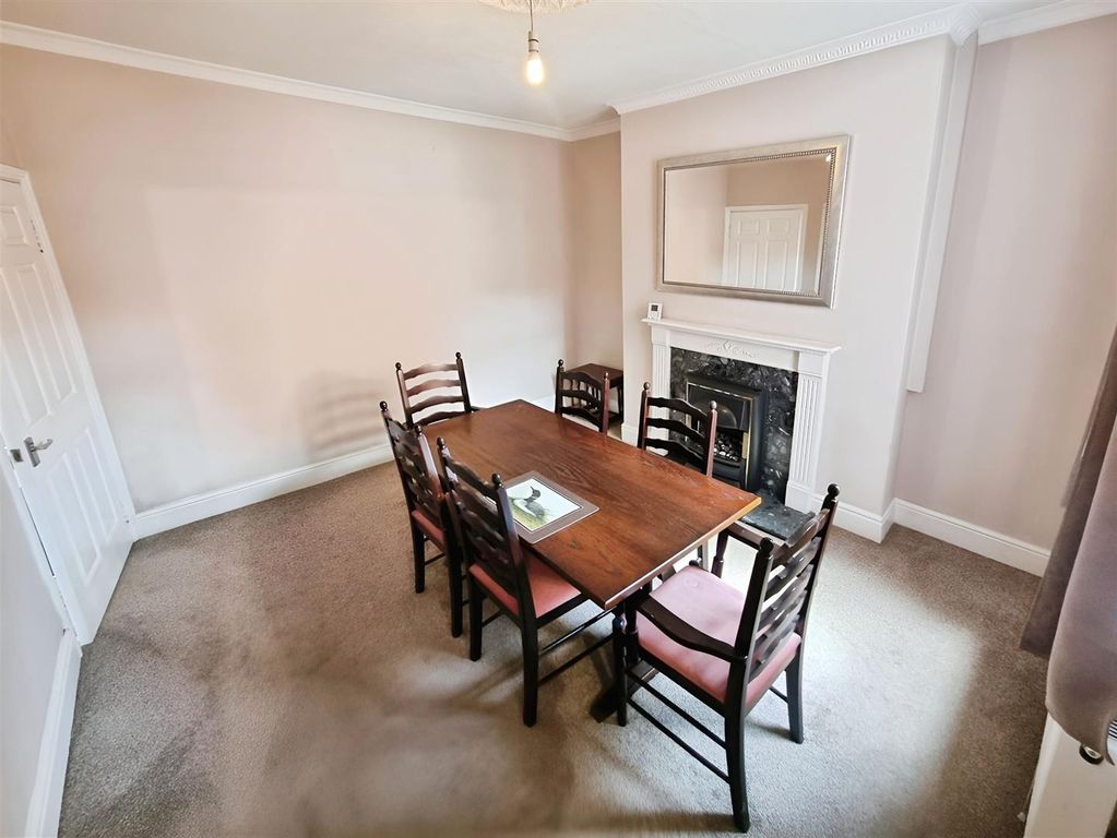 Property photo 3 of 13 9E6E2615-Prd1K5Nlf0Qvvhsksjqbma.Jpg