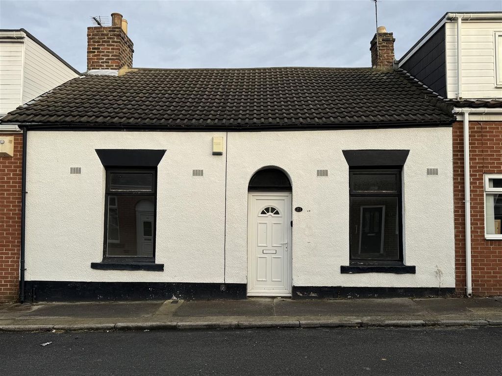 Property photo 1 of 7