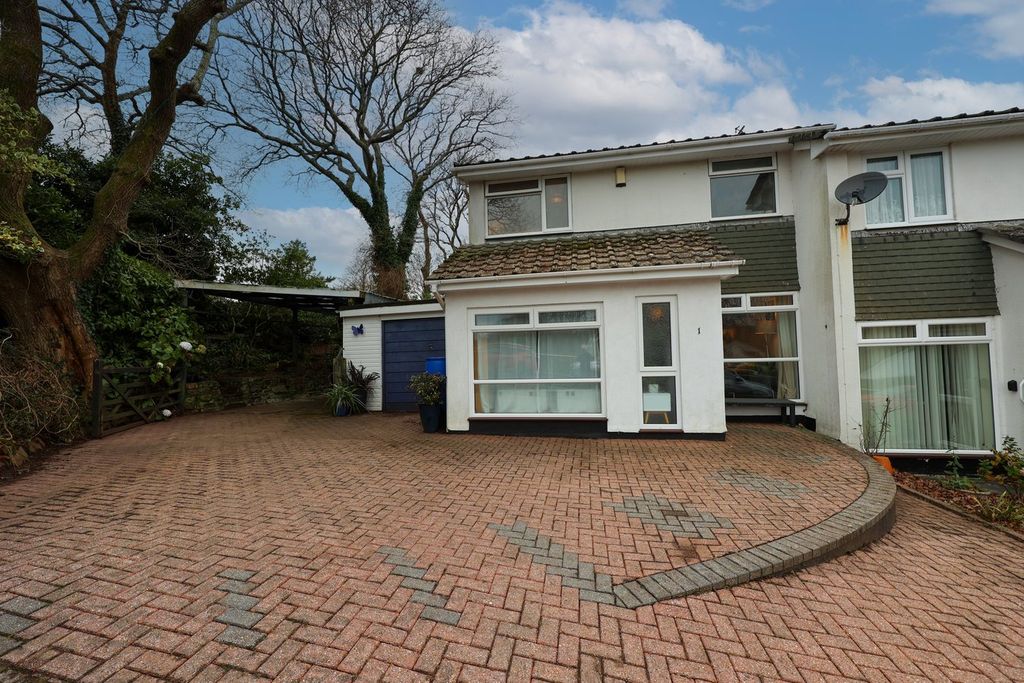 Property photo 1 of 24
