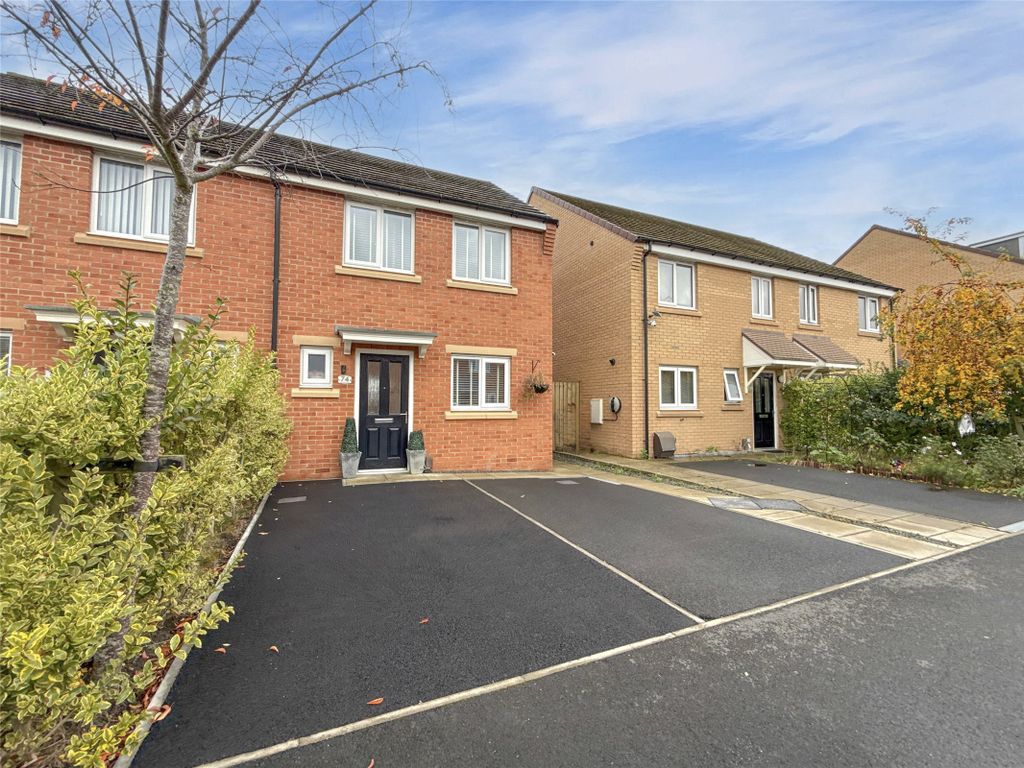 Property photo 1 of 12 External