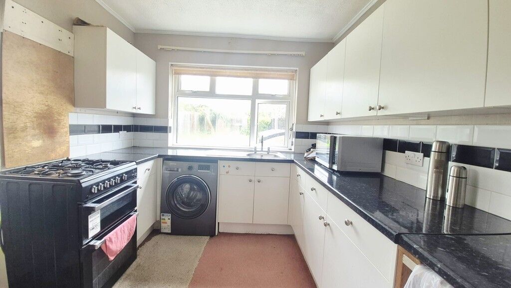 Property photo 3 of 8 6.Jpg