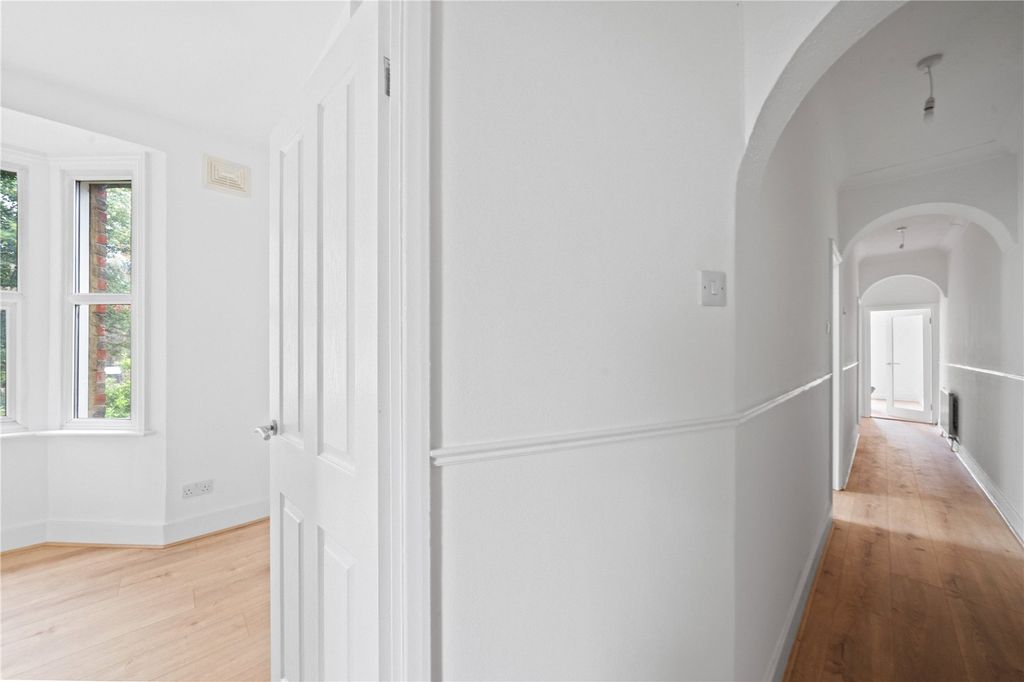 Property photo 3 of 7 Picture No. 56