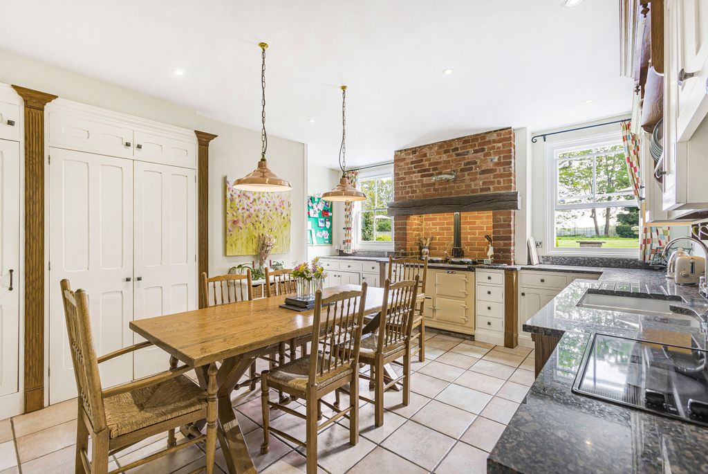 Property photo 3 of 40 Kitchen