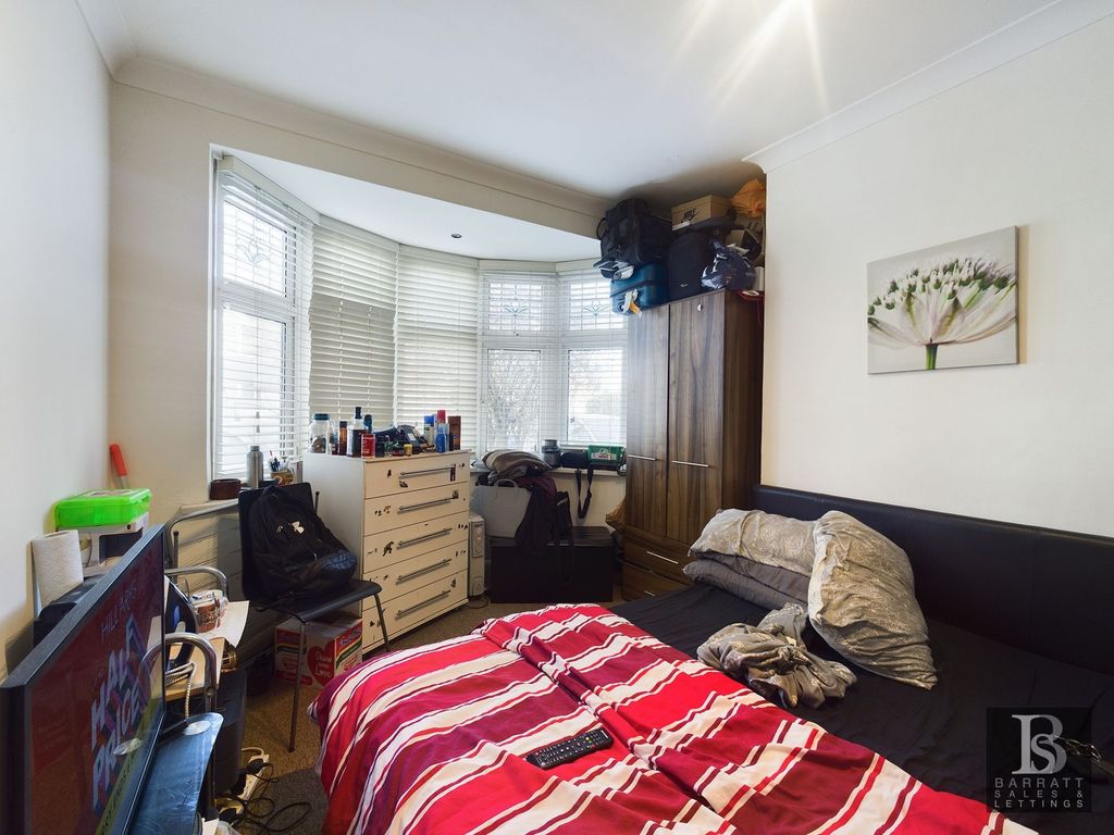 Property photo 3 of 38