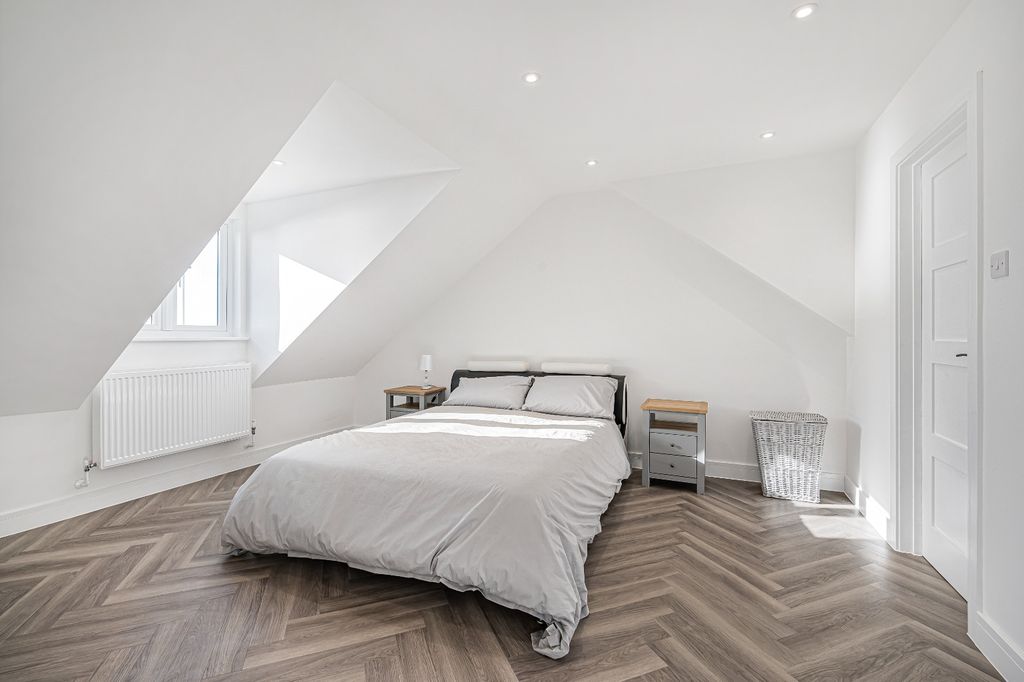 Additional image 4 of 4 bed detached house for saleSouth Coast Road, Telscombe Cliffs, Peacehaven, East Sussex BN10