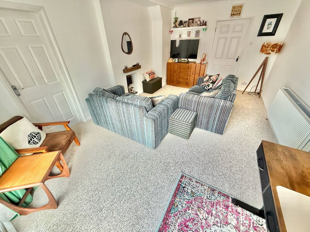 Property photo 3 of 24