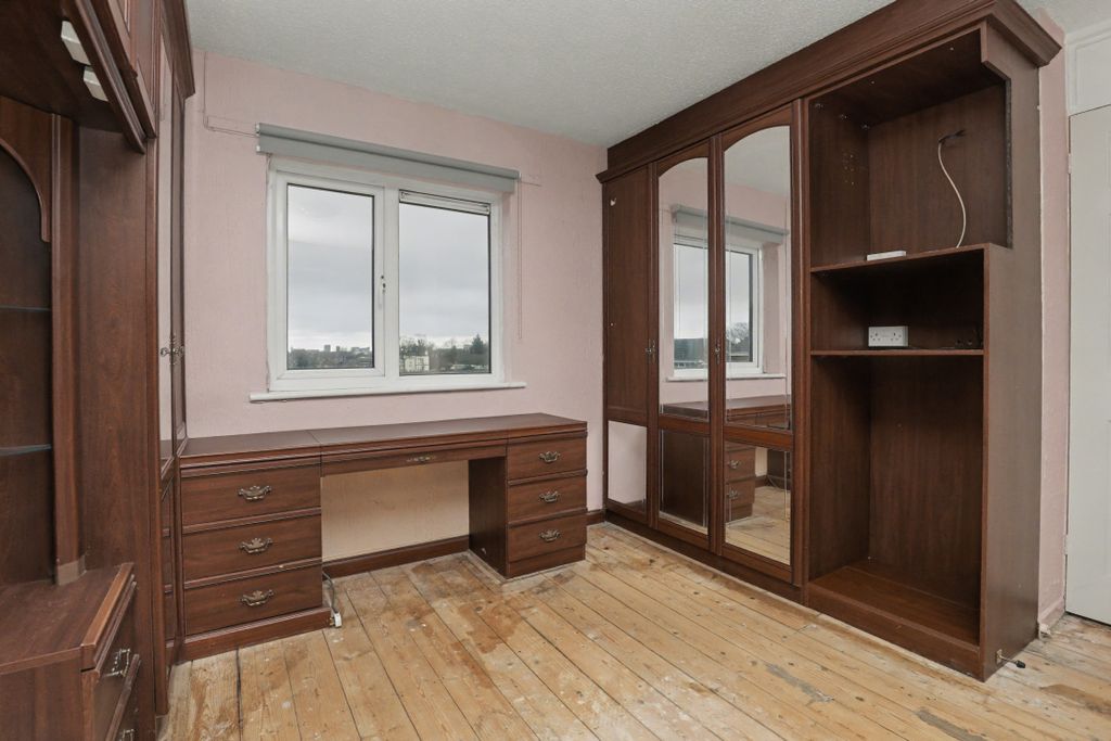 Property photo 3 of 20 17 Willow Grove, Wavertree, Liverpool L15 8Ad