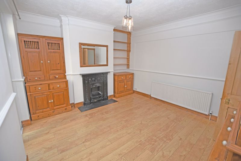 Property photo 3 of 19 Photo 10