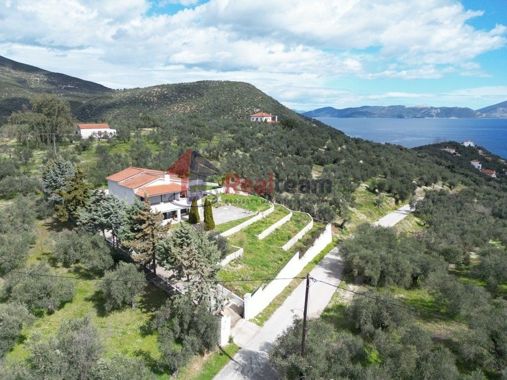 Property photo 1 of 25