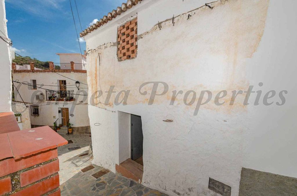 Property photo 1 of 8