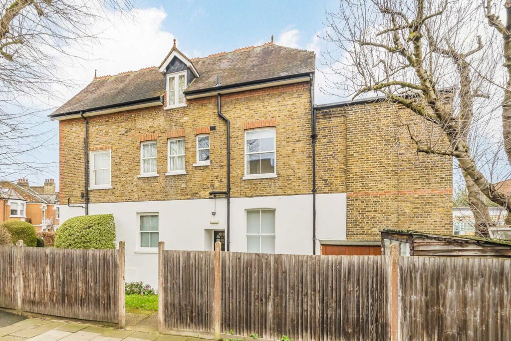 Property photo 1 of 7