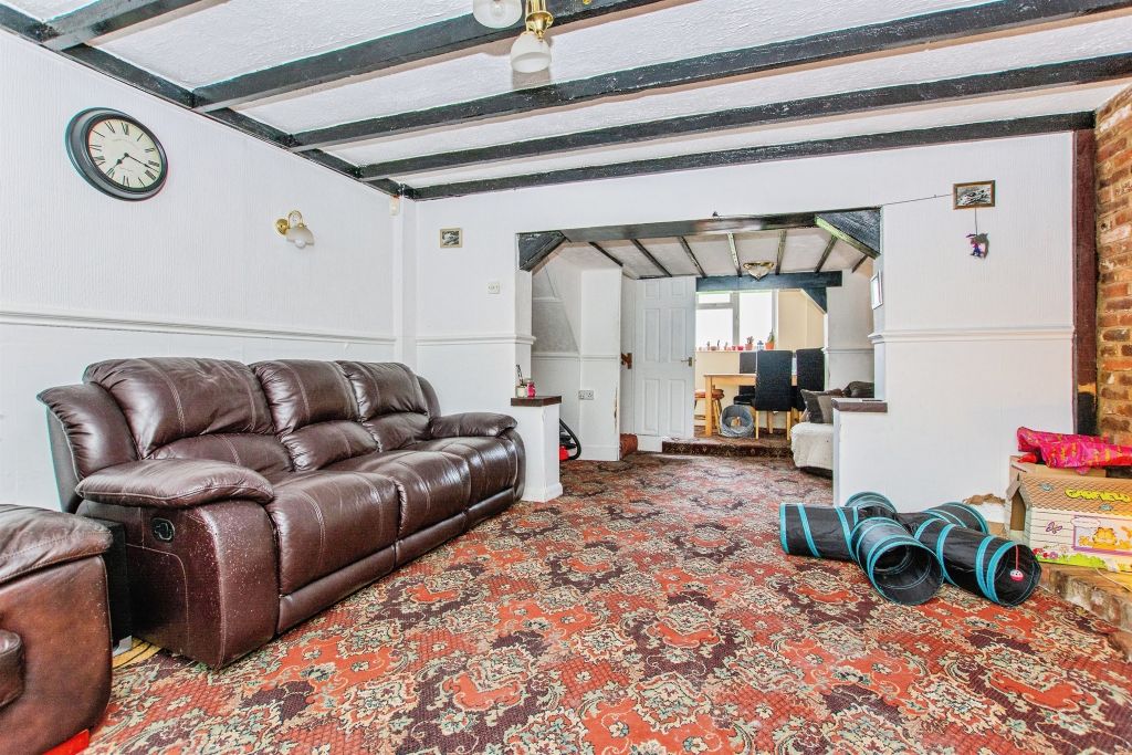 Property photo 2 of 22