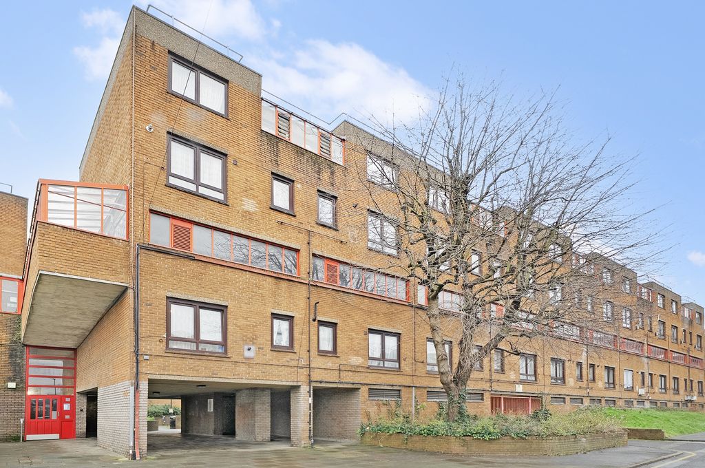 Property photo 3 of 13