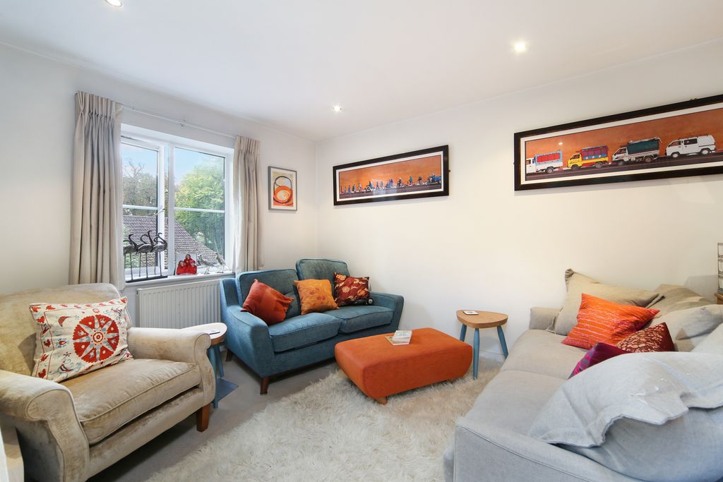 Property photo 1 of 10 Reception3