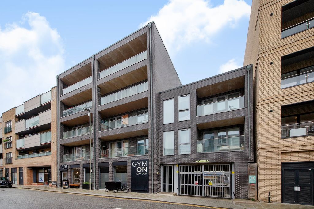 Property photo 3 of 15