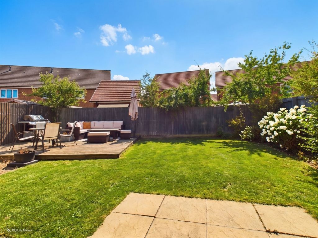 Property photo 2 of 20 2. Cam04922G0-Pr0179-Still004-001