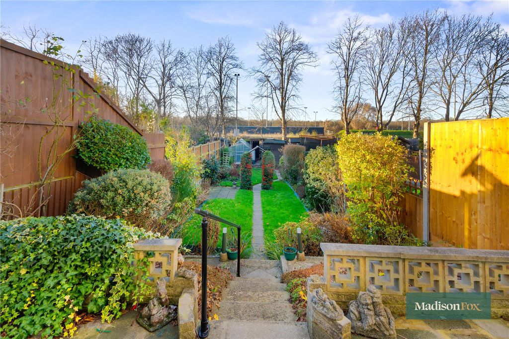 Property photo 3 of 17 Picture No. 08