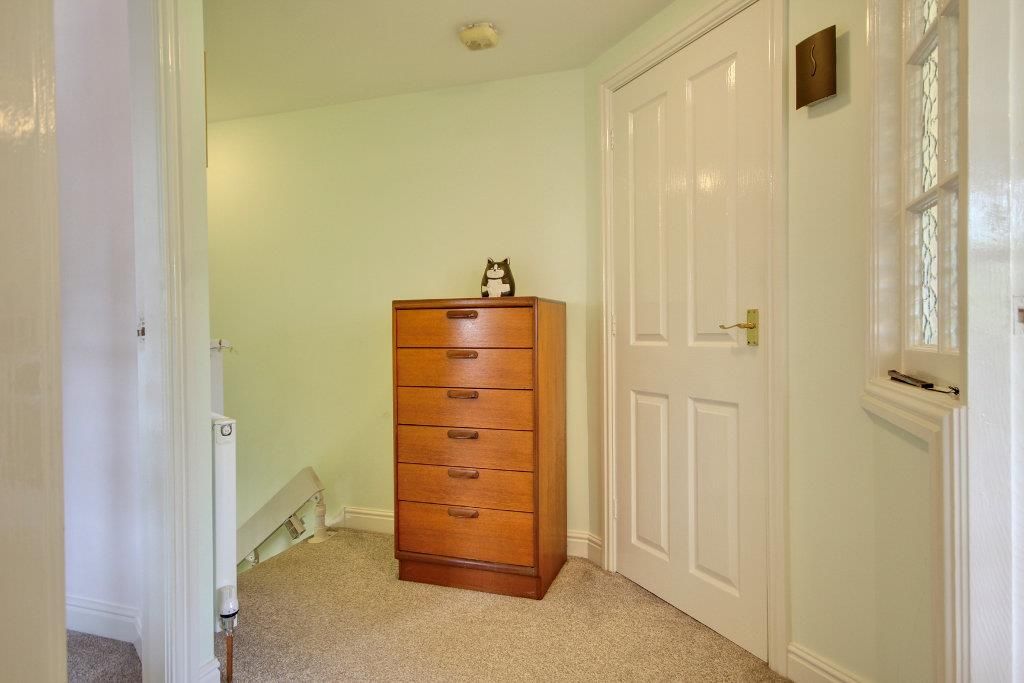 Property photo 3 of 11 Img_3348-Img_3350_Lzn.Jpg