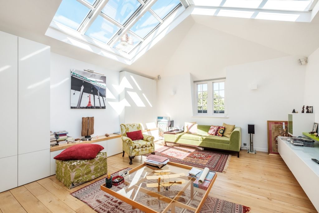 Property photo 1 of 23 Canonbury Square