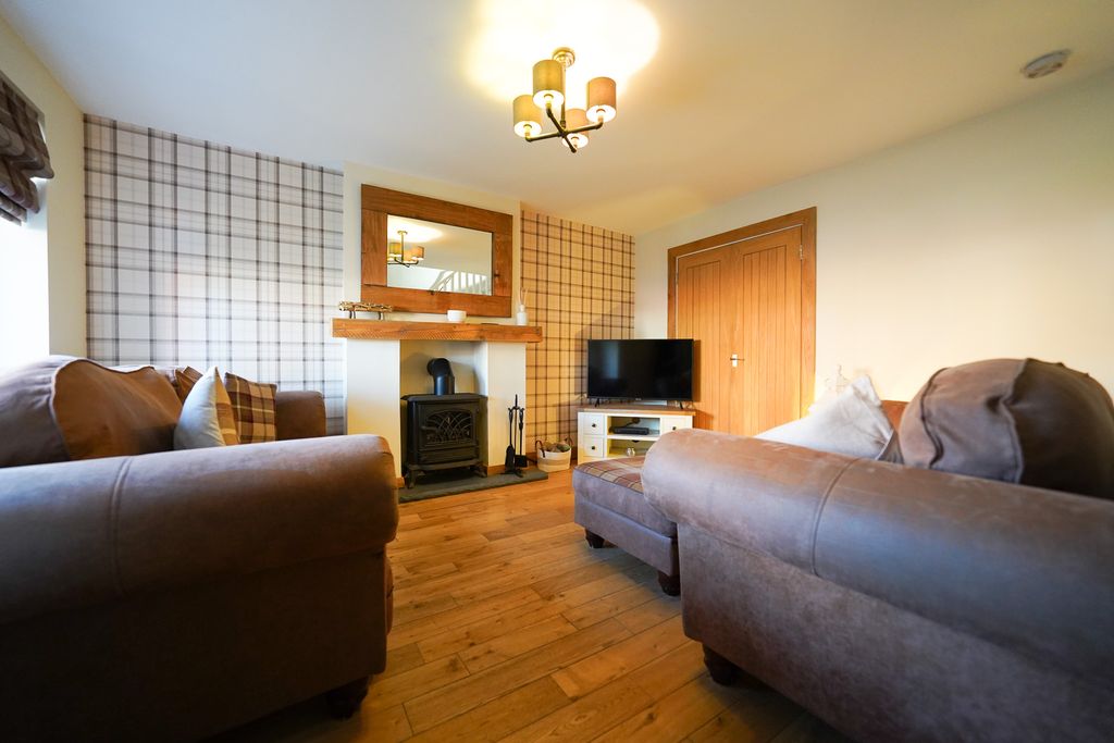 Property photo 2 of 21 Dsc03930