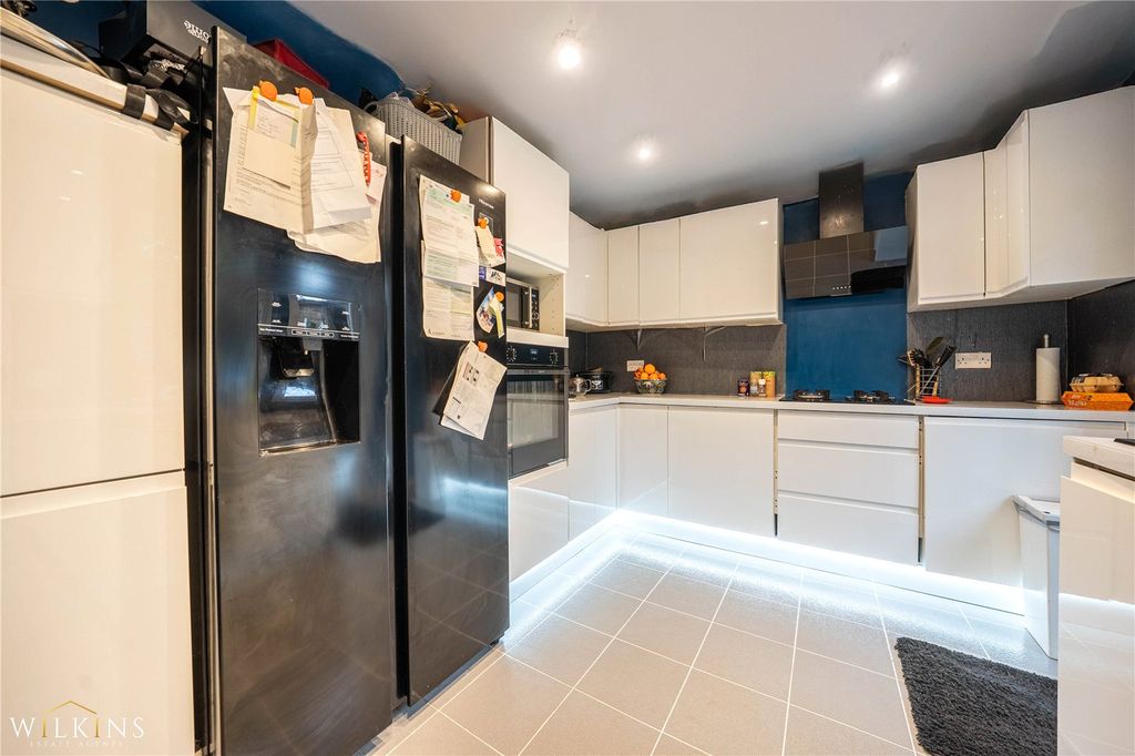 Property photo 2 of 34 Picture No. 41