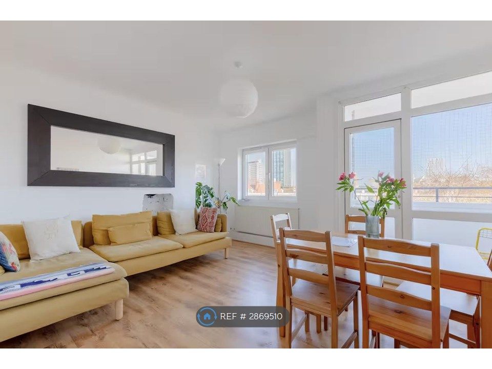 Property photo 1 of 35 Living Room