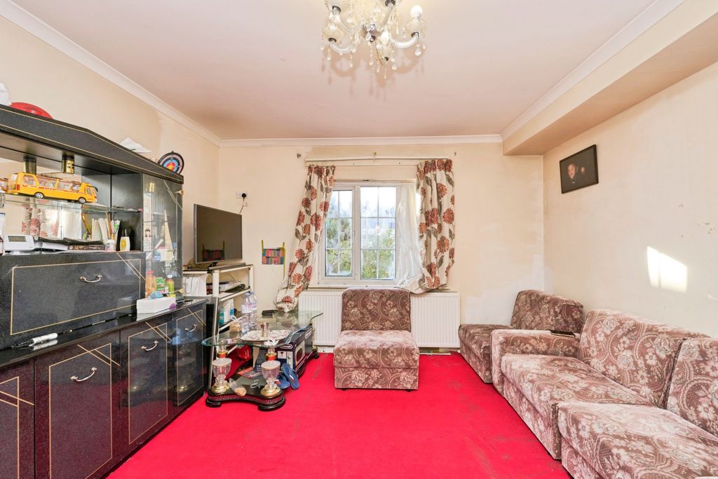 Property photo 3 of 20 1900770-03