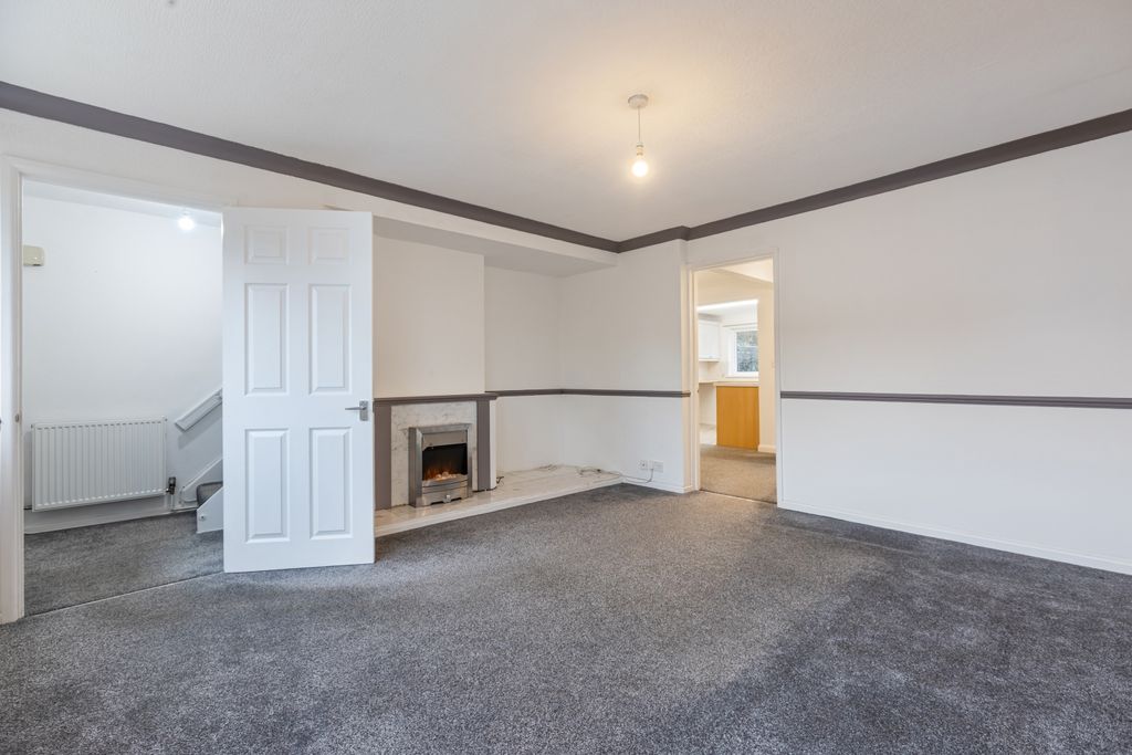 Property photo 2 of 12 A07 - 29 Davies Avenue Paignton - 241210