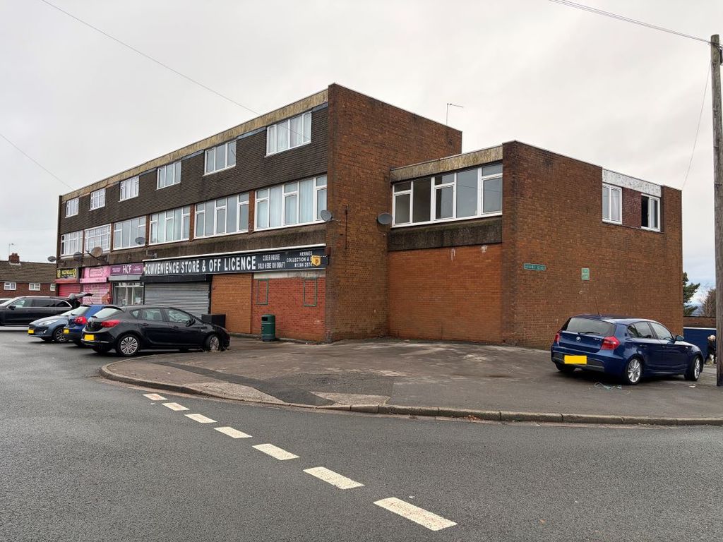 Property photo 2 of 13