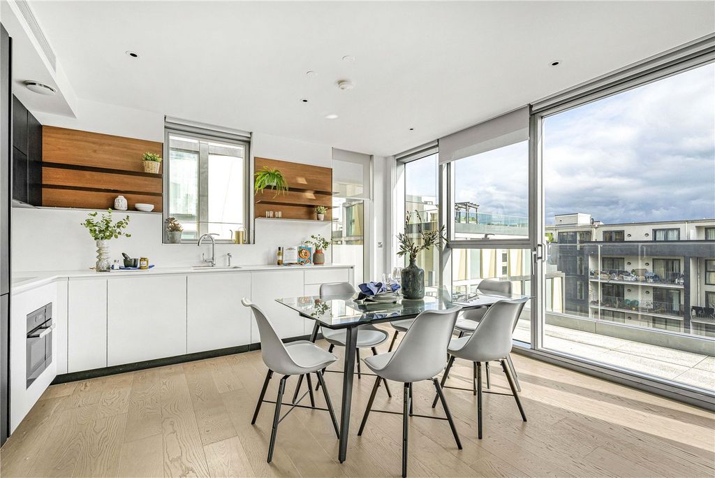 Property photo 1 of 21 Kitchen Diner