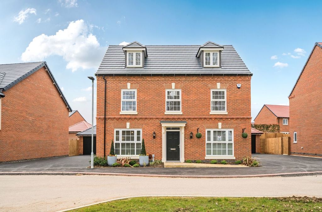 Property photo 1 of 28