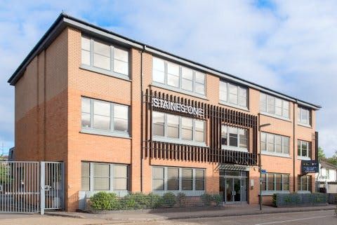 Property photo 1 of 12 Staines One External i .Jpg