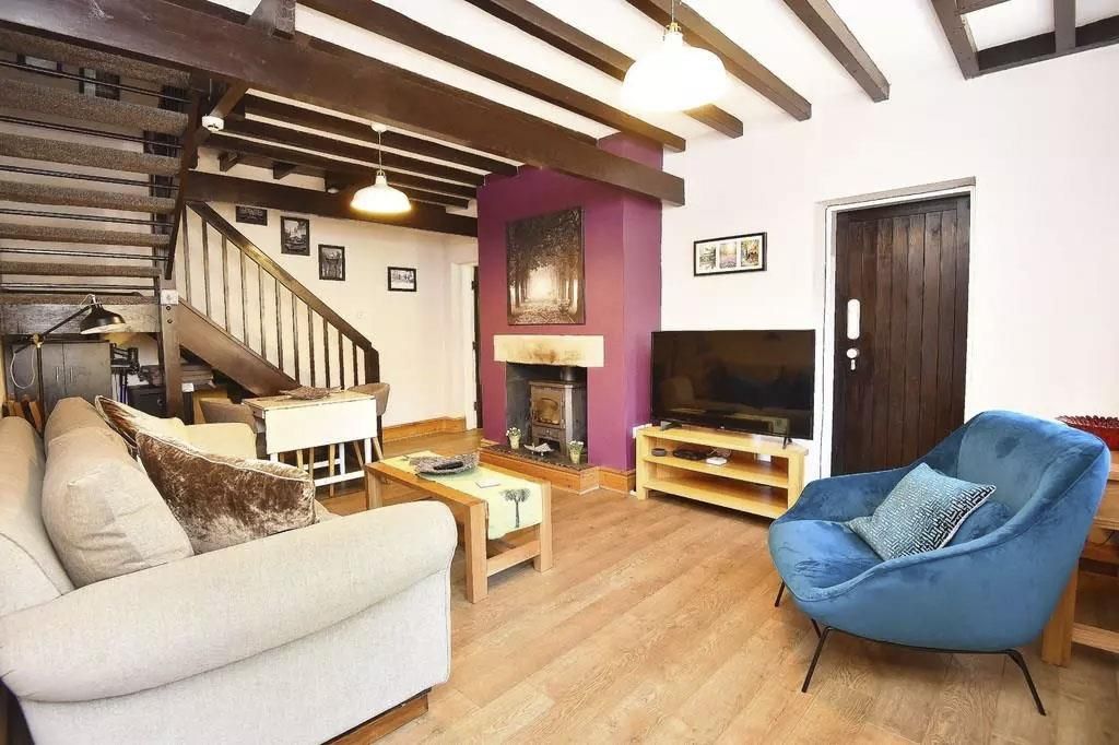 Property photo 2 of 10