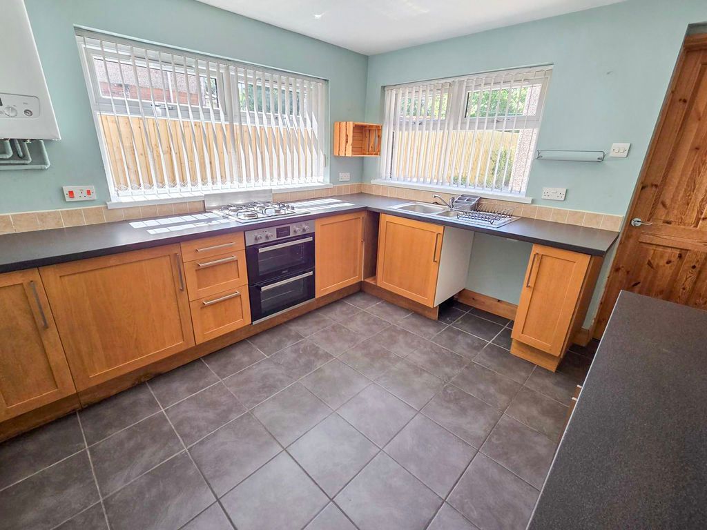 Property photo 3 of 34 Photo 17
