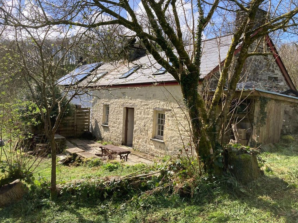 Property photo 3 of 27