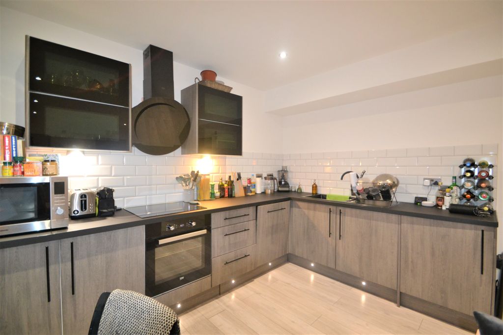 Property photo 2 of 8 Dsc04062