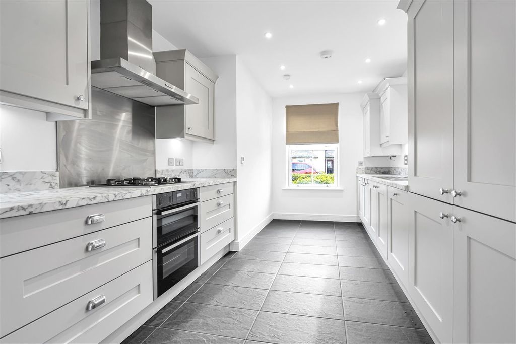 Property photo 2 of 12 Dsc07471.Jpg