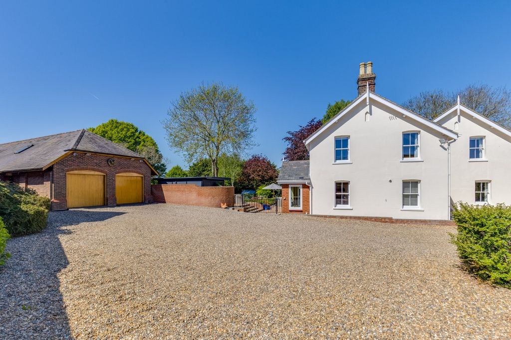 Property photo 2 of 44 Picture No. 47