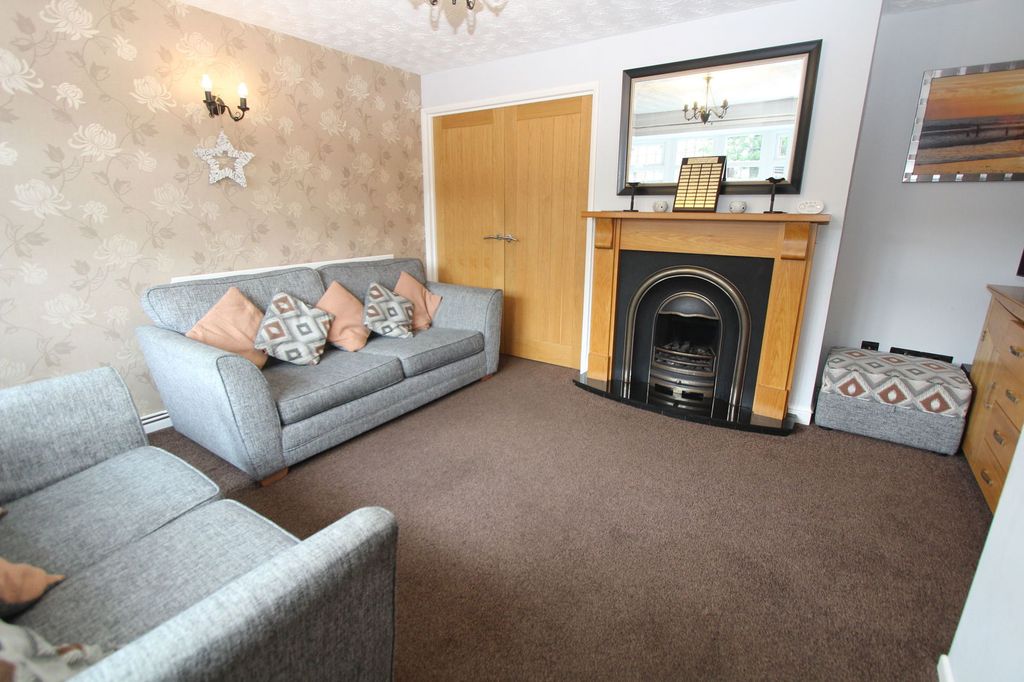 Property photo 3 of 26