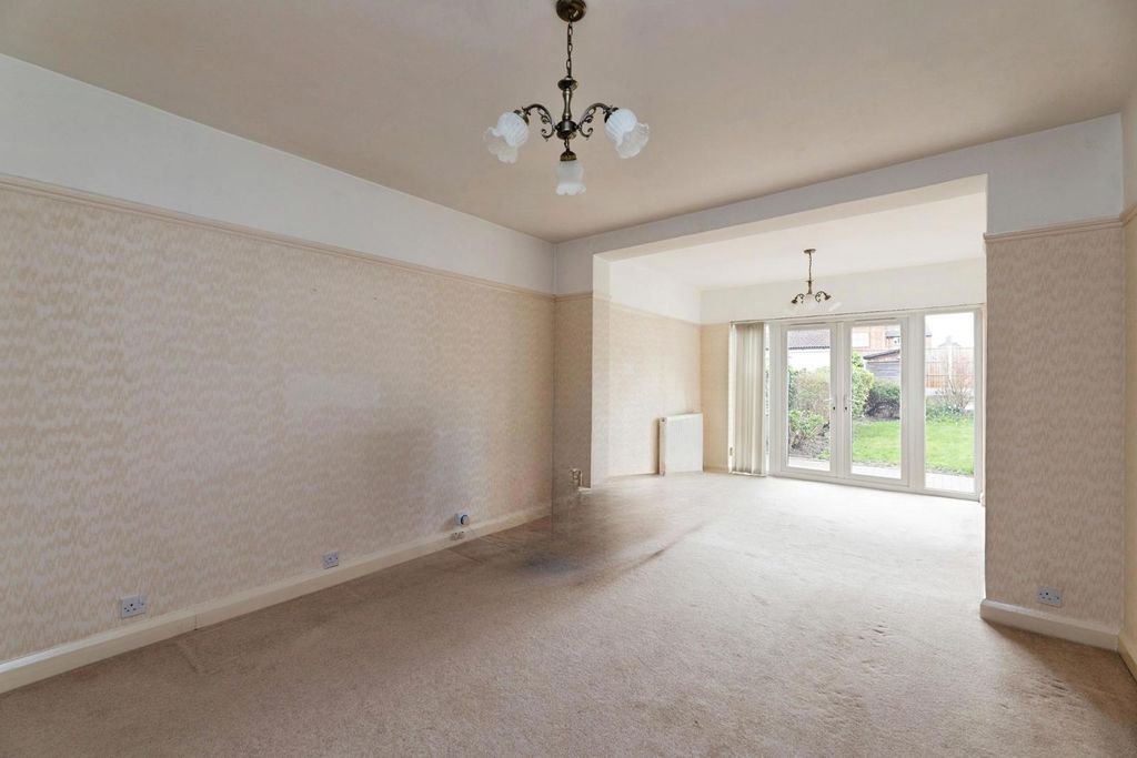 Property photo 2 of 21 Pbox-Img.Jpg