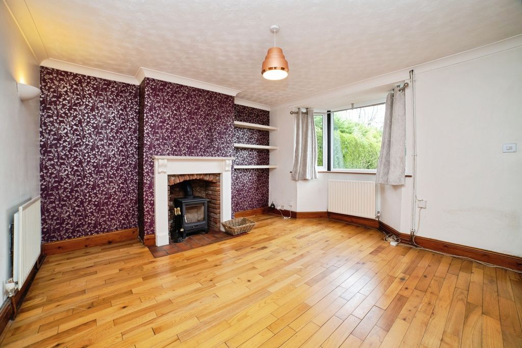 Property photo 2 of 17 Photo