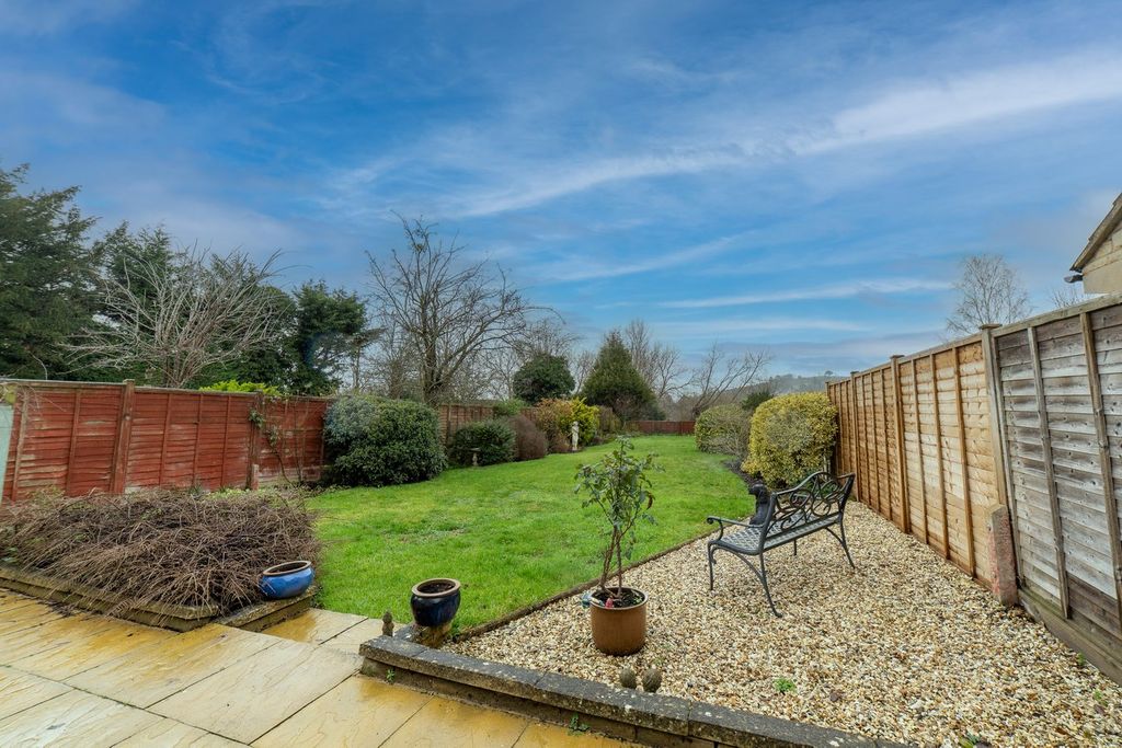 Property photo 3 of 25