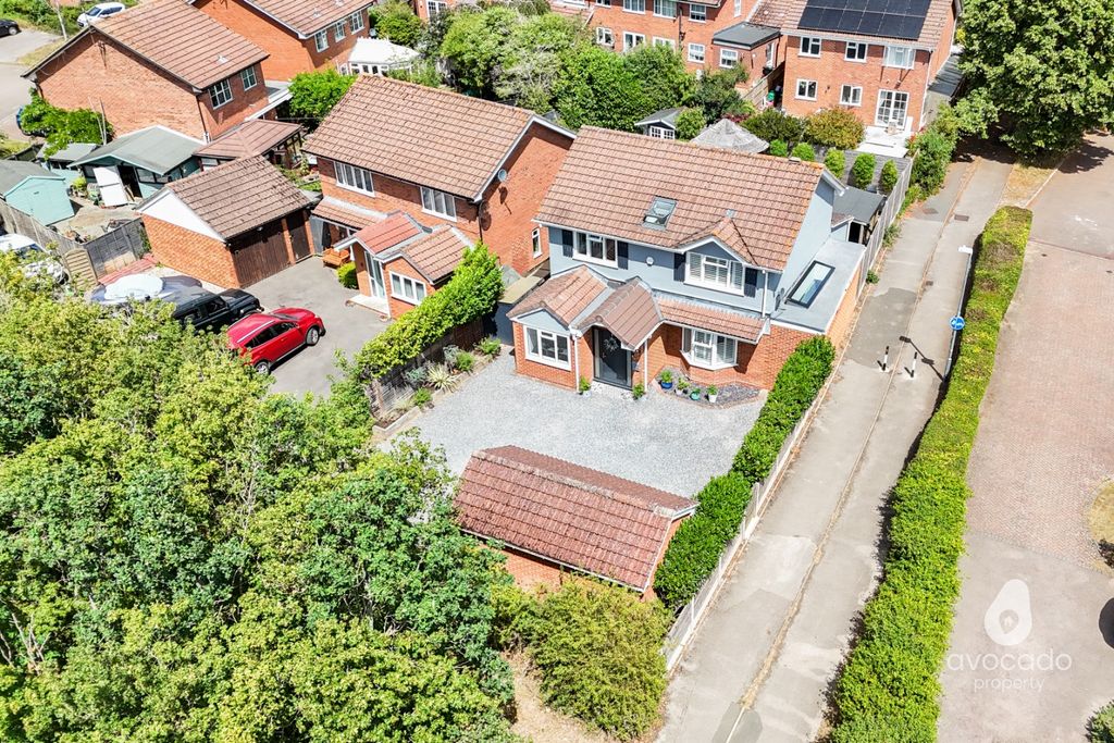 Property photo 1 of 31 5270550
