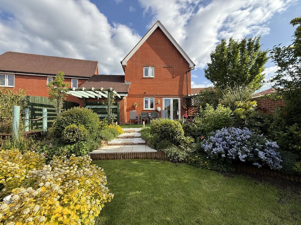 Property photo 3 of 19