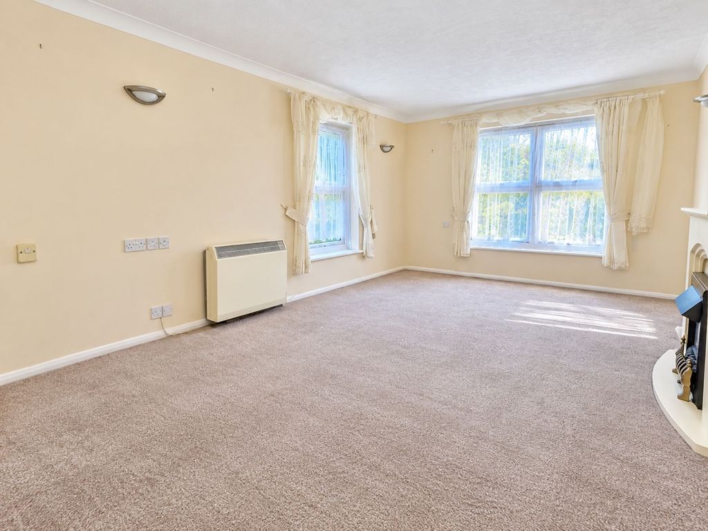 Property photo 2 of 14